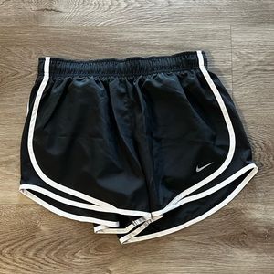 LN Nike Dri-Fit Shorts